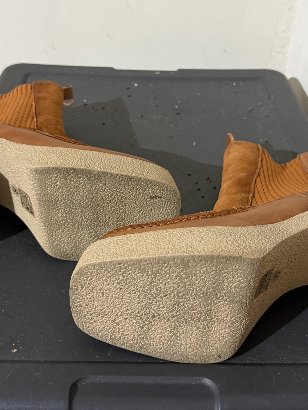 Women’s Chestnut Platform Chelsea Boots - Picture 2 of 4